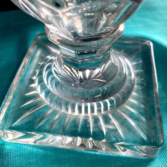 Vintage Cut Class Vase Urn With Lid - Picture 5 of 14